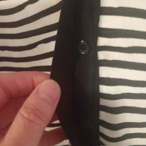 Top - Picture 2 of 3